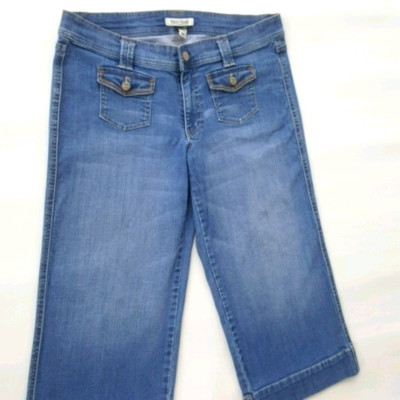 WHITE HOUSE|BLACK MARKET ♡ NWOT Faded 'n Distressed Crop Leg Blue Jean Capris 12 - Picture 6 of 12